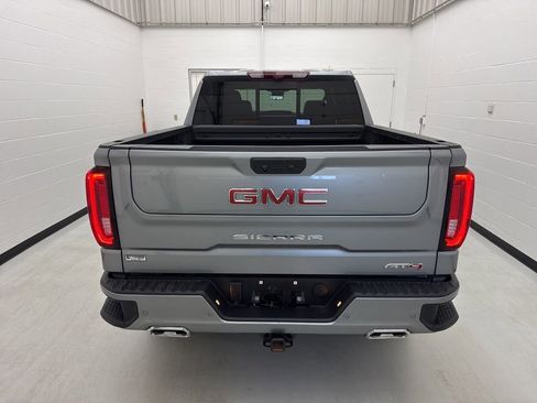Used 2025 GMC Sierra 1500 AT4 w/ AT4 Premium Package AWD/4WD image 15