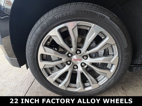 Used 2021 GMC Yukon Denali w/ Denali Premium Package RWD image 10