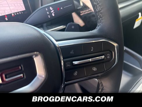 New 2026 GMC Terrain Elevation w/ Elevation Premium Package AWD/4WD image 5