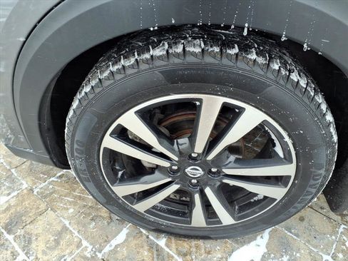 Used 2020 Nissan Kicks SR w/ SR Premium Package image 23