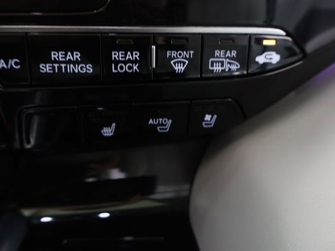 Used 2023 Acura MDX SH-AWD w/ Advance Package image 63