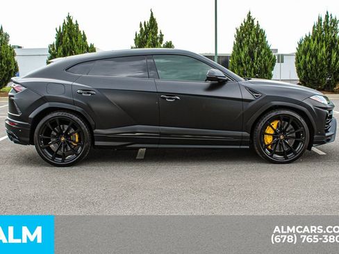 Used 2020 Lamborghini Urus AWD/4WD image 9