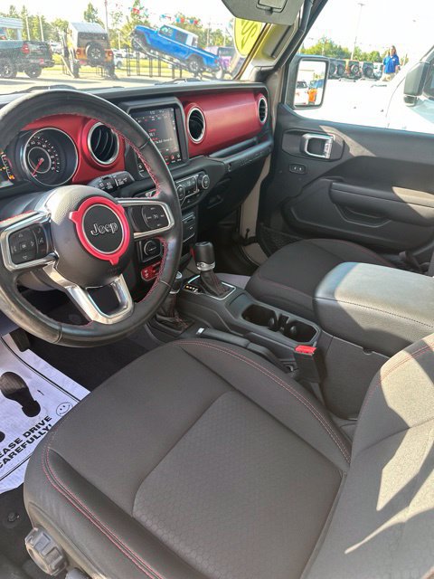 Used 2022 Jeep Wrangler Unlimited Rubicon w/ Cold Weather Group AWD/4WD image 14
