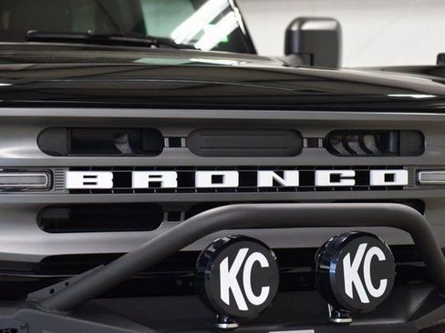Used 2024 Ford Bronco Big Bend image 9