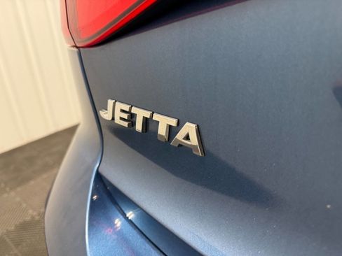 Used 2015 Volkswagen Jetta S FWD image 3
