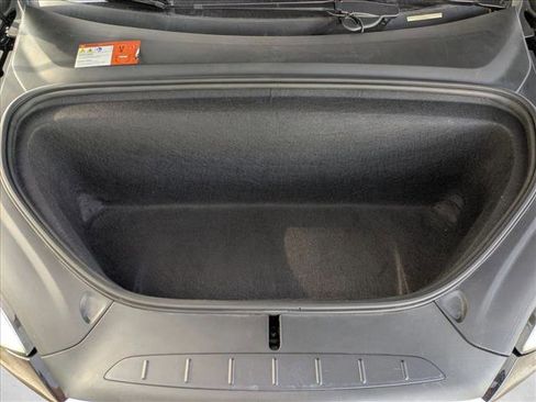 Used 2018 Tesla Model X 75D image 25