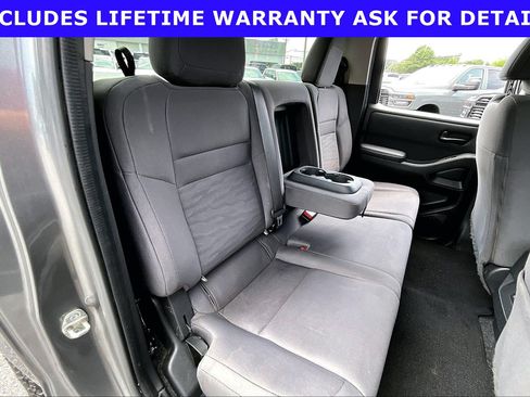 Used 2022 Nissan Frontier S AWD/4WD image 22