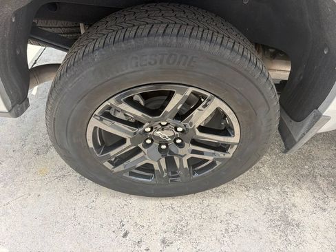 Used 2024 Chevrolet Silverado 1500 Custom RWD image 12
