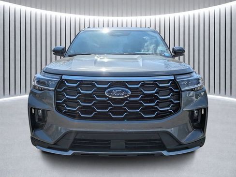 New 2026 Ford Explorer Platinum image 9