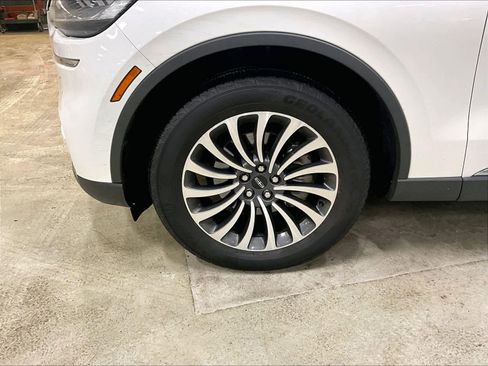 Used 2022 Lincoln Aviator Reserve w/ Elements Package Plus image 4