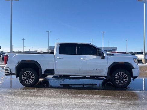 Used 2020 GMC Sierra 2500 AT4 w/ AT4 Premium Package image 4