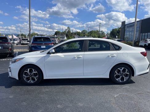 Used 2020 Kia Forte LXS FWD image 3