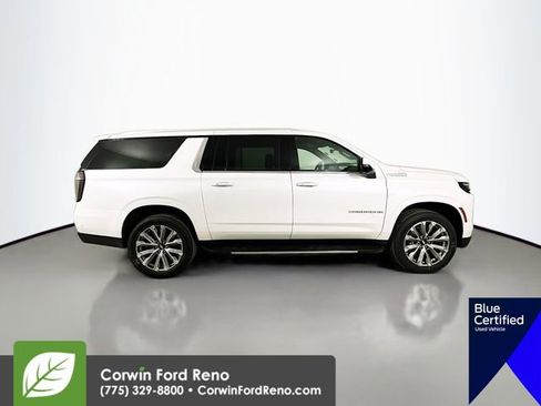 Used 2025 Chevrolet Suburban High Country image 10