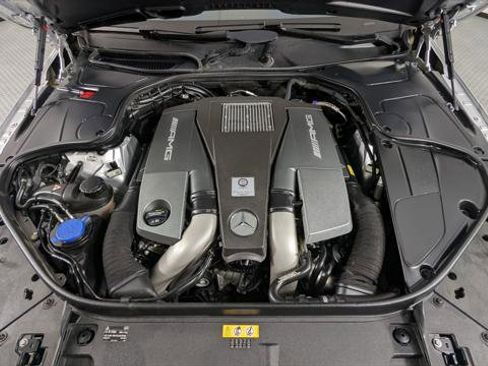 Used 2015 Mercedes-Benz S 63 AMG 4MATIC Sedan image 34