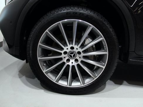 Used 2019 Mercedes-Benz GLC 300 4MATIC Coupe image 17