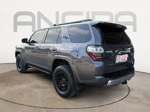 Used 2022 Toyota 4Runner TRD Off-Road Premium AWD/4WD image 9