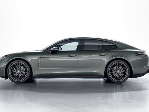 Certified 2023 Porsche Panamera 4 Platinum Edition AWD/4WD image 8