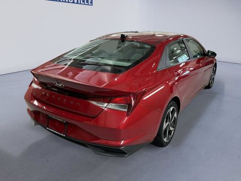 Certified 2023 Hyundai Elantra SEL w/ Convenience Package FWD image 4
