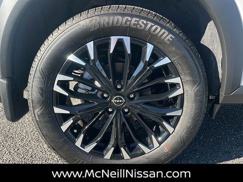 New 2026 Nissan Rogue SV image 9