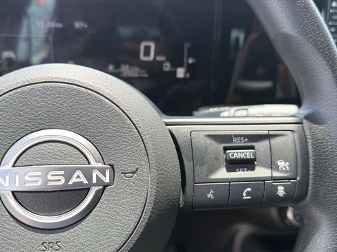 Used 2025 Nissan Kicks S FWD image 21
