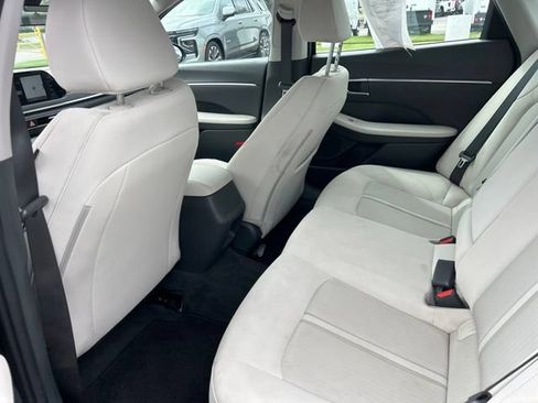 Used 2023 Hyundai Sonata SEL FWD image 29