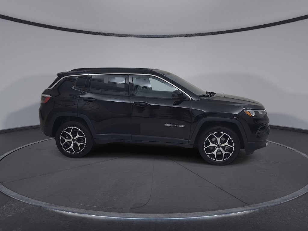 Certified 2026 Jeep Compass Limited AWD/4WD image 19