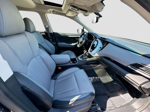 Used 2020 Subaru Outback Limited AWD/4WD image 29