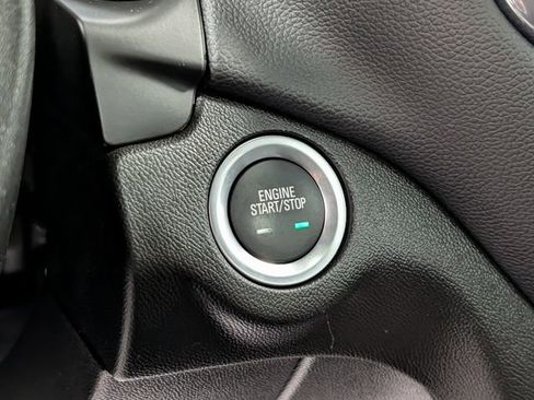 Certified 2023 Chevrolet Equinox LT FWD image 23