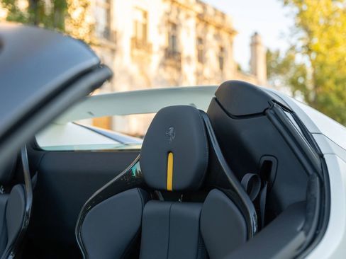 Used 2023 Ferrari 296 GTS image 8