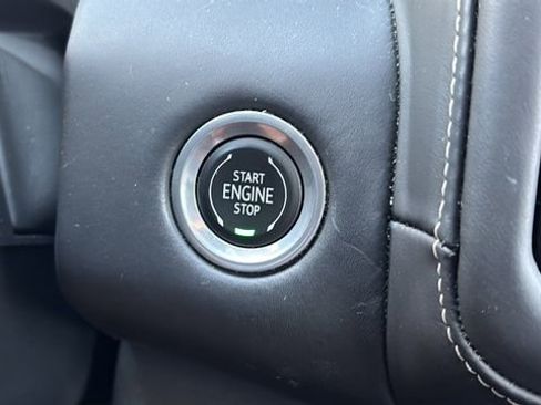 Used 2023 GMC Yukon XL Denali Ultimate image 19