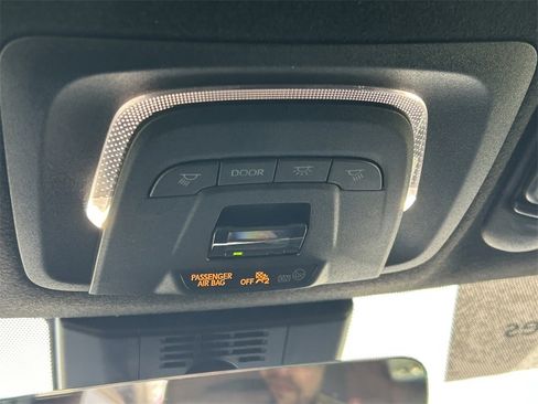 Used 2024 Toyota Corolla SE image 18