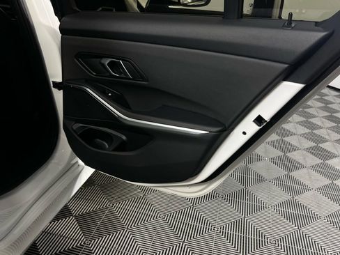 Used 2025 BMW 330i xDrive 330i xDrive image 33