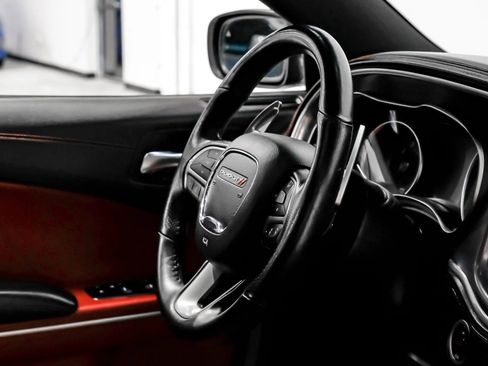 Used 2019 Dodge Charger Scat Pack w/ Dynamics Package RWD image 20