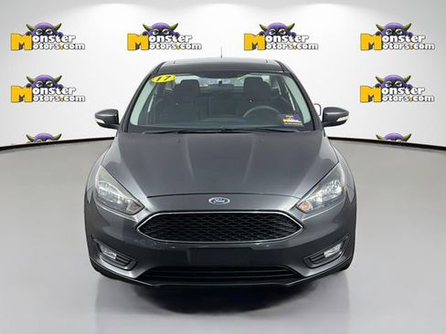 Used 2017 Ford Focus SEL image 2