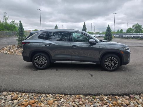 New 2026 Volkswagen Tiguan S AWD/4WD image 6