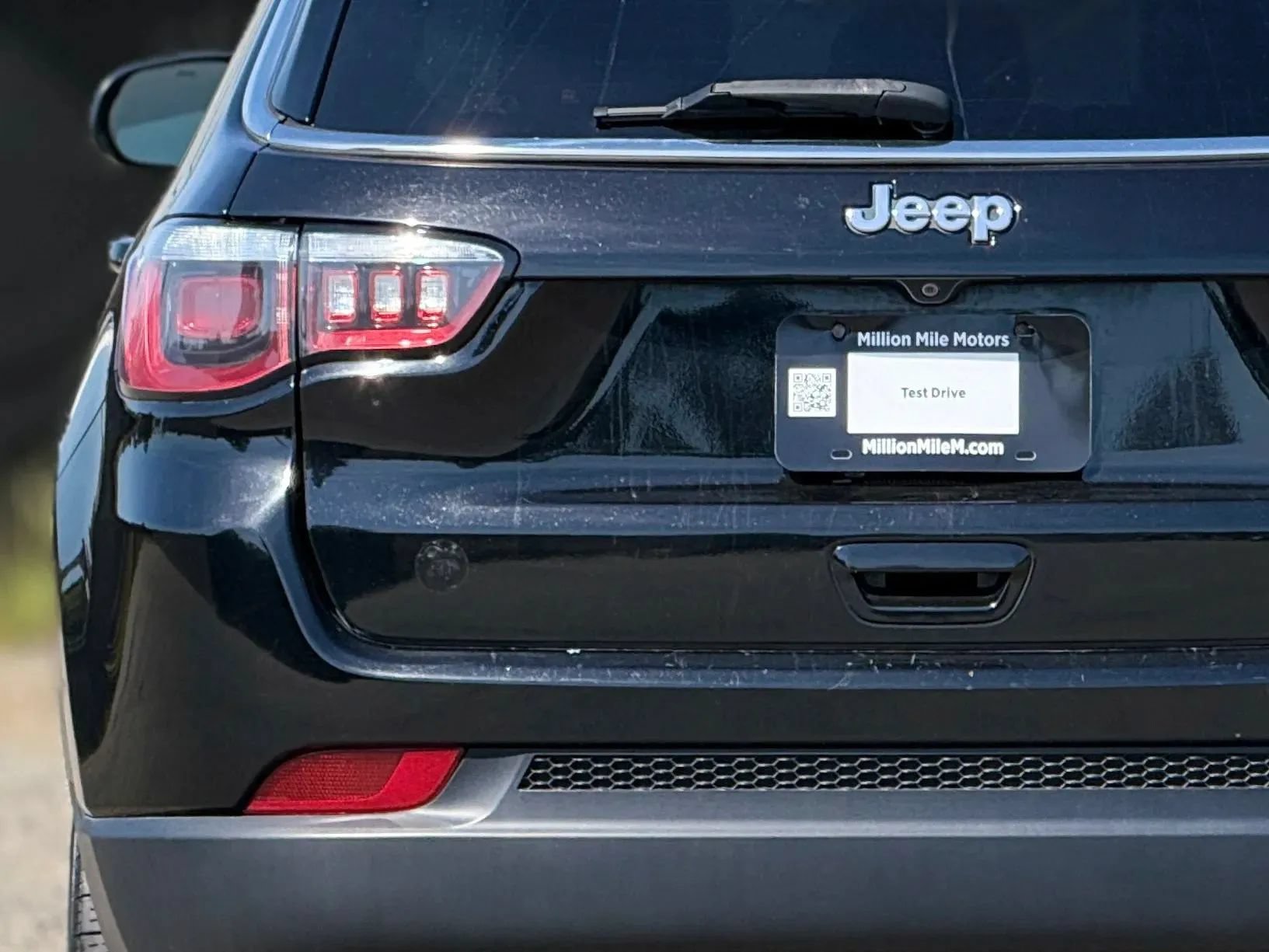 Used 2019 Jeep Compass Limited FWD image 13