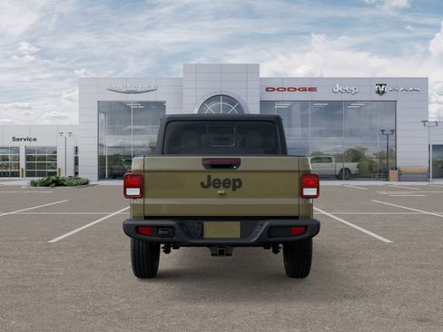 New 2025 Jeep Gladiator Sport image 9
