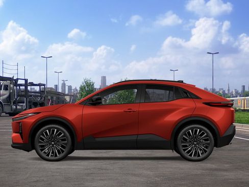 New 2026 Toyota C-HR AWD/4WD image 4