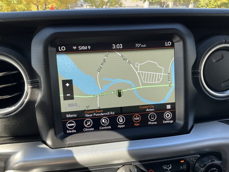 Used 2020 Jeep Wrangler Unlimited Sahara AWD/4WD image 28