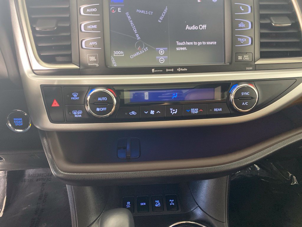 Used 2019 Toyota Highlander Limited Platinum AWD/4WD image 20