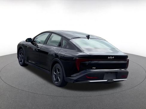 Used 2025 Kia K4 LXS image 12