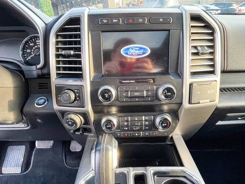 Used 2019 Ford F150 Platinum w/ Equipment Group 701A Luxury image 13