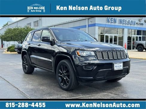 Used 2018 Jeep Grand Cherokee Altitude AWD/4WD image 1