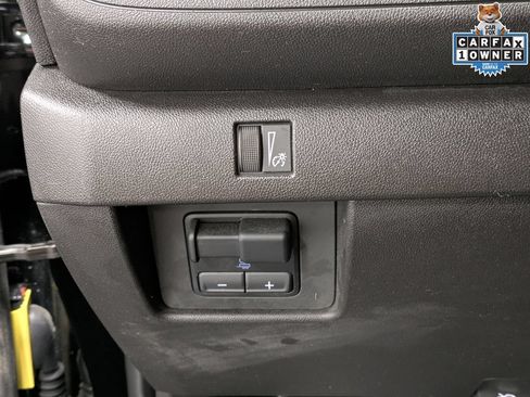 Used 2024 Chevrolet Colorado Trail Boss w/ Advanced Trailering Package AWD/4WD image 22