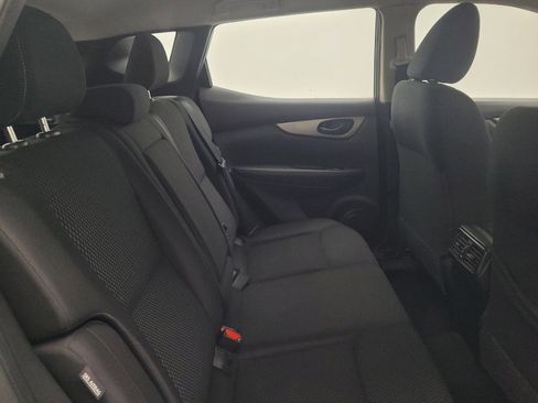 Used 2021 Nissan Rogue Sport S AWD/4WD image 19
