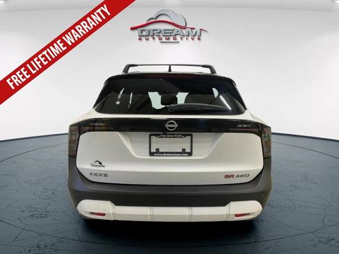 New 2026 Nissan Kicks SR AWD/4WD image 13