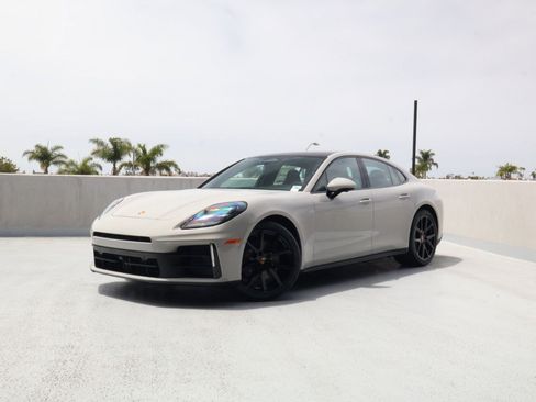 New 2026 Porsche Panamera 4 AWD/4WD image 1