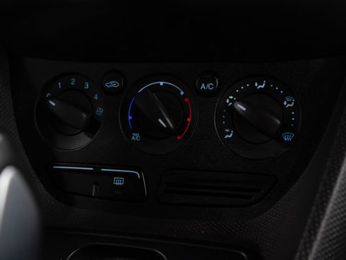 Used 2016 Ford Transit Connect XLT image 26