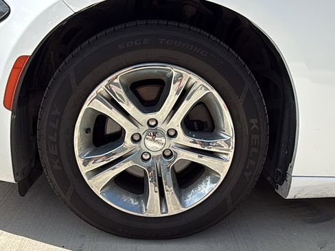 Used 2017 Dodge Charger SE w/ Popular Equipment Group RWD image 26