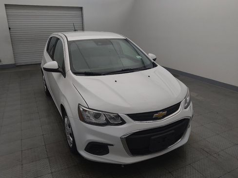 Used 2019 Chevrolet Sonic LT FWD image 14